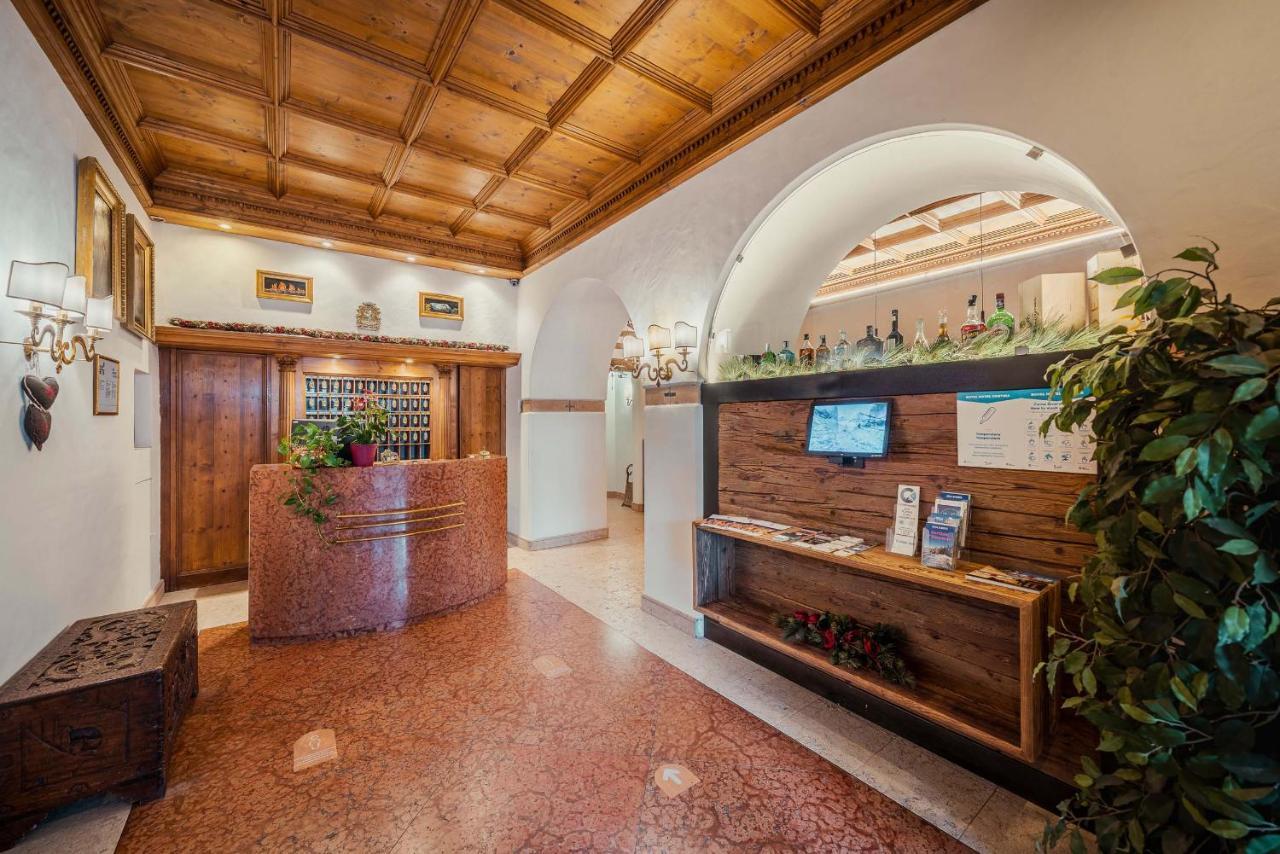 Royal Hotel Cortina Cortina dʼAmpezzo Zewnętrze zdjęcie
