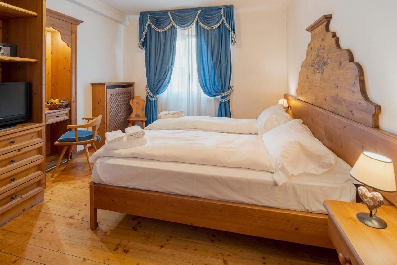 Royal Hotel Cortina Cortina dʼAmpezzo Zewnętrze zdjęcie
