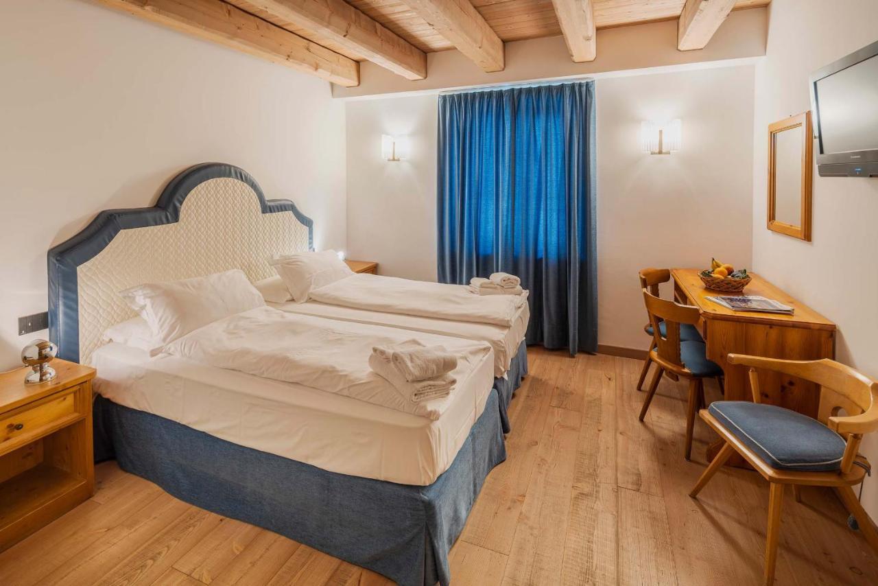 Royal Hotel Cortina Cortina dʼAmpezzo Zewnętrze zdjęcie