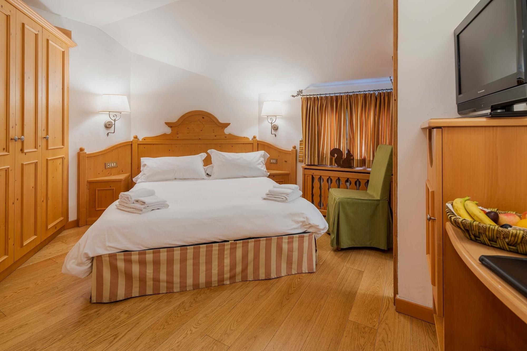 Royal Hotel Cortina Cortina dʼAmpezzo Zewnętrze zdjęcie
