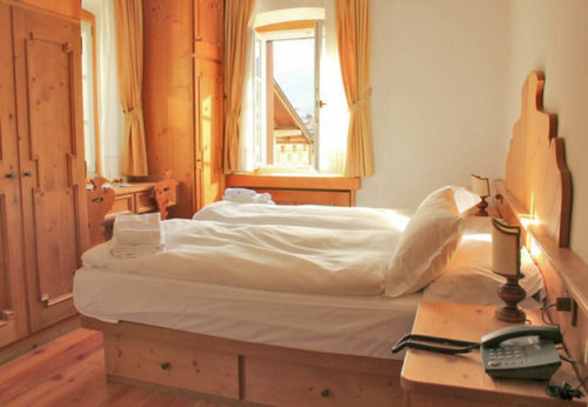 Royal Hotel Cortina Cortina dʼAmpezzo Zewnętrze zdjęcie