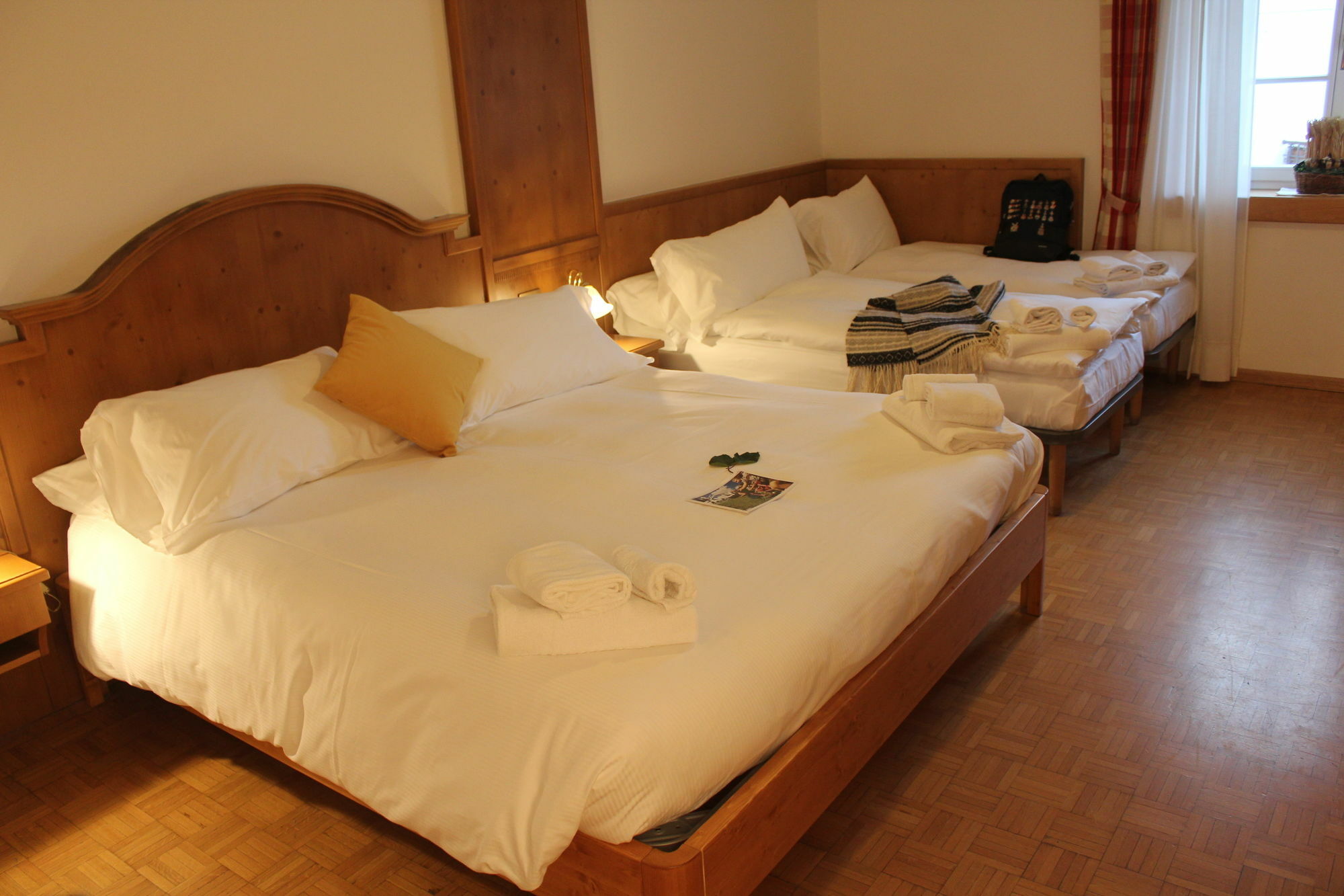 Royal Hotel Cortina Cortina dʼAmpezzo Zewnętrze zdjęcie